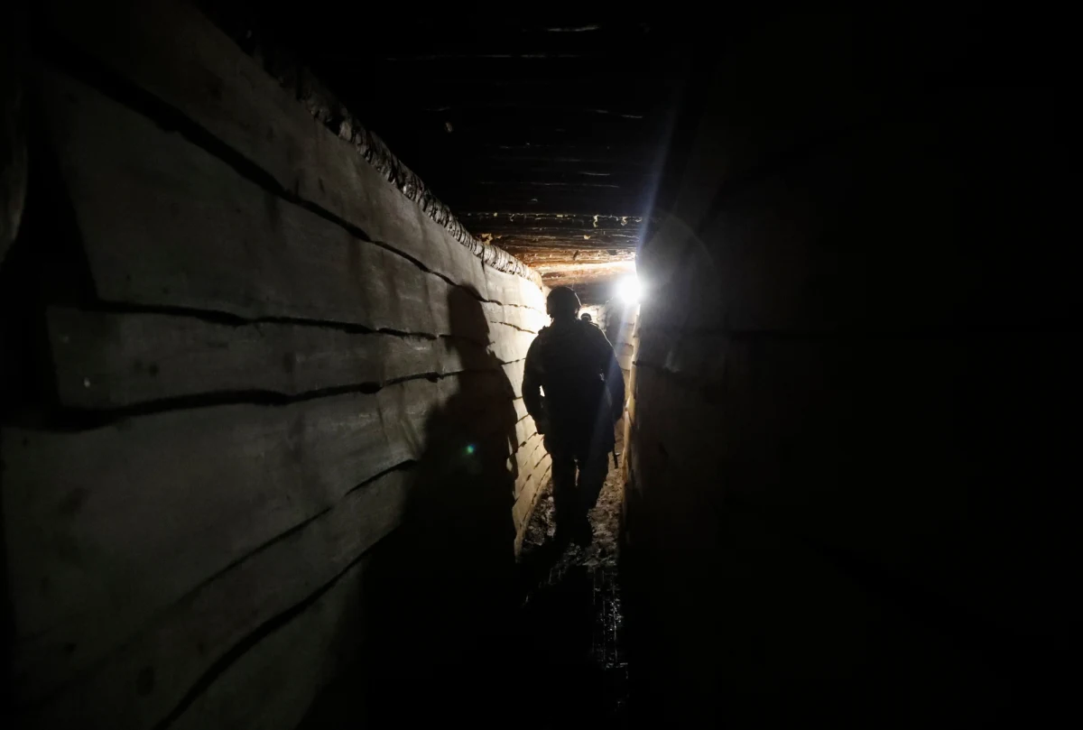 Siły prorosyjskich separatystów w Donbasie zaatakowały pozycje wojsk ukraińskich i tereny kontrolowne dotąd przez armię ukraińską w obwodach donieckim i ługańskim - wynika z oświadczeń separatystów i doniesień agencji informacyjnych. Wezwali ukraińską armię do poddania się. Natomiast separatyści z tzw. Ługańskiej Republiki Ludowej (ŁRL) oświadczyli, że prowadzą "operację wyzwolenia okupowanych terenów republiki". 