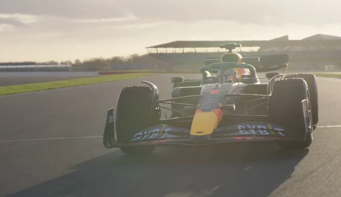 Verstappen zaprezentował nowy bolid Red Bull Racing. Czy obroni w nim tytuł F1. WIDEO