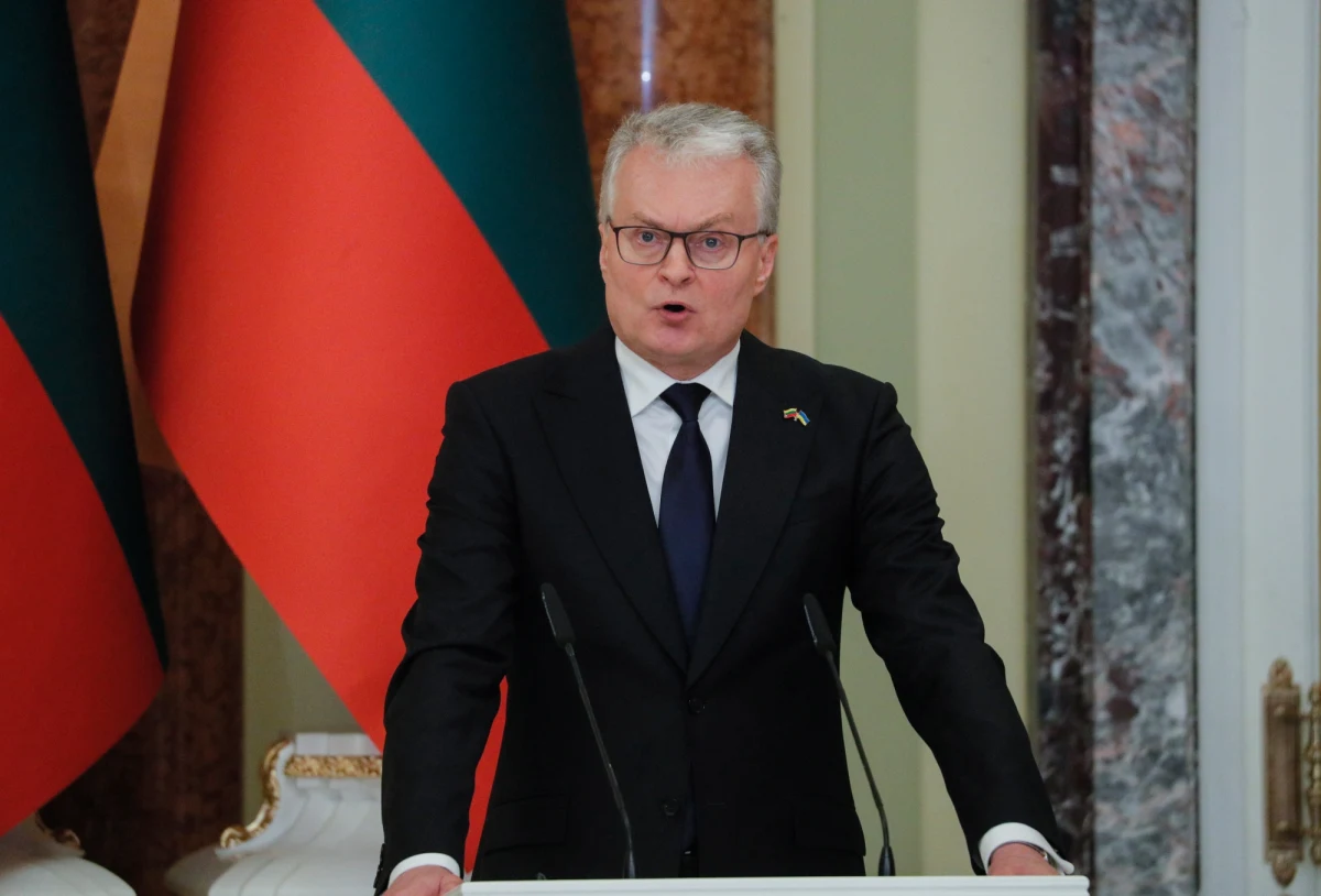 W związku z najazdem Rosji na Ukrainę prezydent Litwy Gitanas Nauseda wydał dekret o wprowadzeniu w kraju stanu wyjątkowego. Na nadzwyczajnej sesji dekret ma zatwierdzić Sejm.