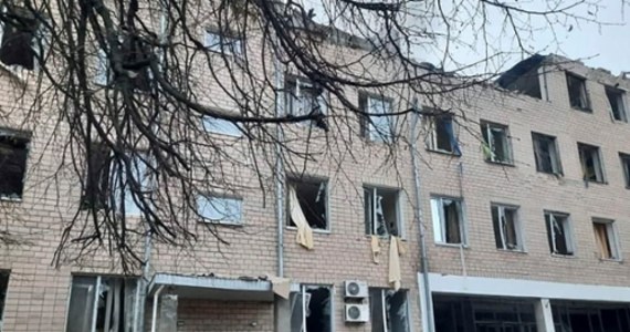 W Ukrainę uderzyła druga fala rosyjskiego ostrzału rakietowego - poinformował doradca prezydenta Wołodymyra Zełenskiego. W Kijowie znów słychać było wybuchy - relacjonuje specjalny wysłannik RMF FM w stolicy Ukrainy.