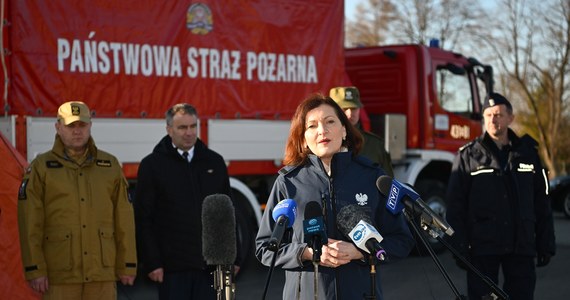 Na Podkarpaciu uruchomione zostały cztery punkty recepcyjne obok przejść granicznych i jeden dodatkowy na dworcu PKP w Przemyślu, gdzie obywatele ukraińscy będą mogli otrzymać pomoc - zapewniła w czwartek na konferencji prasowej w Korczowej wojewoda podkarpacka Ewa Leniart.

