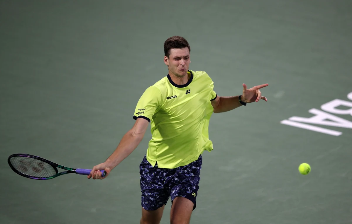 Hubert Hurkacz odpadł w półfinale turnieju ATP na kortach twardych w Dubaju (pula nagród 2,8 mln dol). ​Rozstawiony z numerem piątym Polak po zaciętym pojedynku przegrał z występującym z "dwójką" Rosjaninem Andriejem Rublowem 6:3, 5:7, 6:7 (5-7).