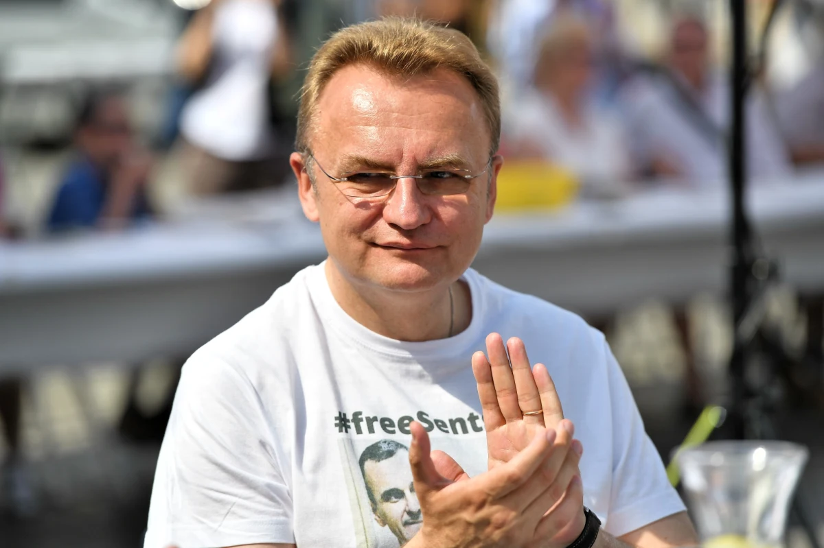 Gość Marka Tejchmana w Popołudniowej rozmowie w RMF FM, pytany o stan walk na Ukrainie powiedział: „W ciąg tych dwóch dni Rosjanie stracili około 3 tys. ludzi, dużo broni, sprzętu, samolotów, helikopterów. To bardzo mocna wojna. Jestem dumny z naszych bohaterów, bo dokonują niemożliwego”