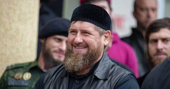 ​Instagram zablokował konto lidera czeczeńskiej republiki Ramzana Kadyrowa. Było to jego główne źródło komunikacji ze społeczeństwem, konto obserwowało kilka milionów subskrybentów. Przypomnijmy, że Czeczenia wysłała na Ukrainę elitarne jednostki.
