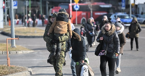 Wielogodzinne wyczekiwania przed punktami kontroli, wielogodzinne wyczekiwania przed dojazdami do ukraińsko-polskiej granicy - tak specjalny wysłannik RMF FM na Ukrainę opisuje exodus mieszkańców tego kraju, uciekających przed rosyjską inwazją.
