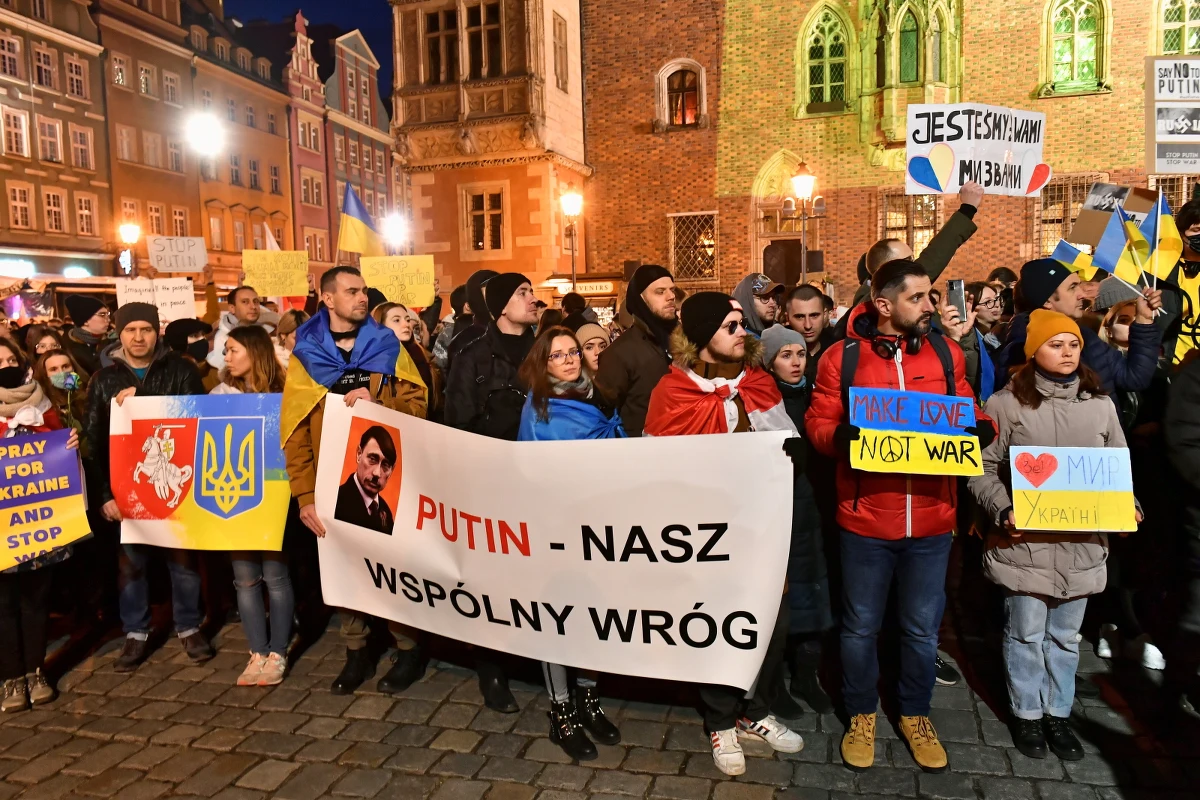 Ponad 275 tys. zł udało się zebrać dzięki wpłatom darczyńców i sobotniej aukcji charytatywnej zorganizowanej na rzecz ukraińskich studentów Politechniki Wrocławskiej - poinformowała uczelnia. W wydarzeniu wzięło udział ponad 130 osób.