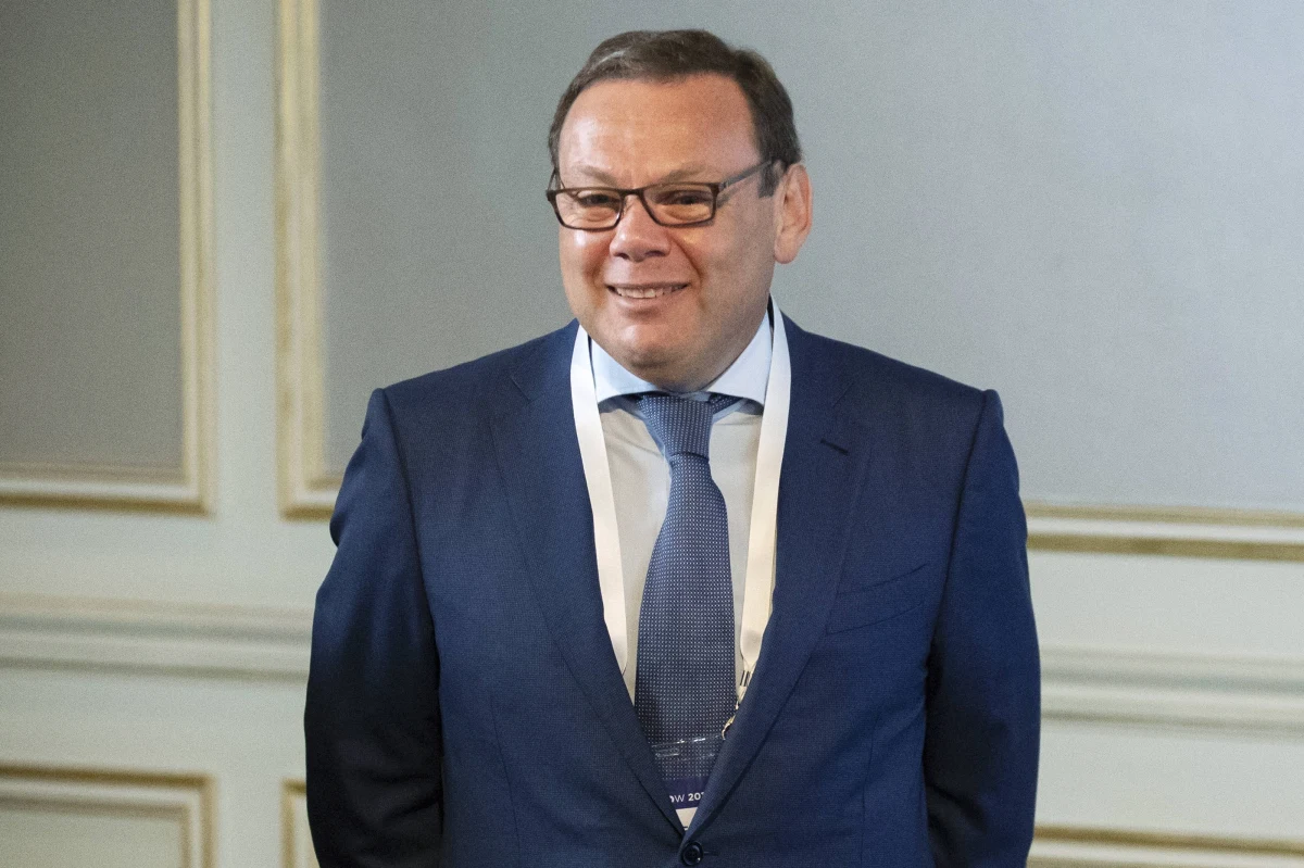Oligarcha Michaił Fridman nazwał wojnę na Ukrainie "tragedią" i wezwał do zakończenia "rozlewu krwi" - napisał "Financial Times". Fridman jest pierwszym rosyjskim biznesmenem, który opowiada się przeciwko wywołanemu przez Rosję konfliktowi - zwrócił uwagę brytyjski dziennik.