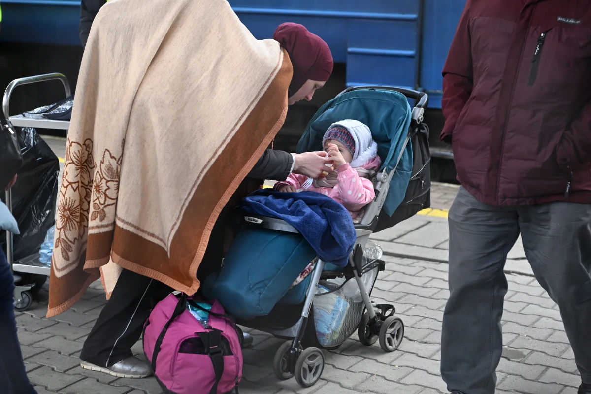 Troje dzieci - dwie dziewczynki i chłopca - urodziły w weekend w Wojewódzkim Szpitalu im. Św. Ojca Pio w Przemyślu (Podkarpackie) Ukrainki uciekające przed rosyjską agresją na ich kraj. Informacje przekazał rzecznik szpitala Paweł Bugira.