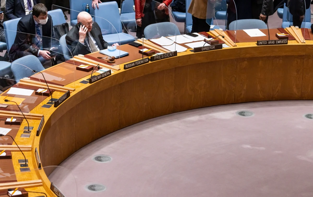 Szef rosyjskiej delegacji na szczycie klimatycznym ONZ w niedzielę przeprosił za inwazję Władimira Putina na Ukrainę, mówiąc, że nie może znaleźć dla niej „żadnego uzasadnienia” - informuje Financial Times.