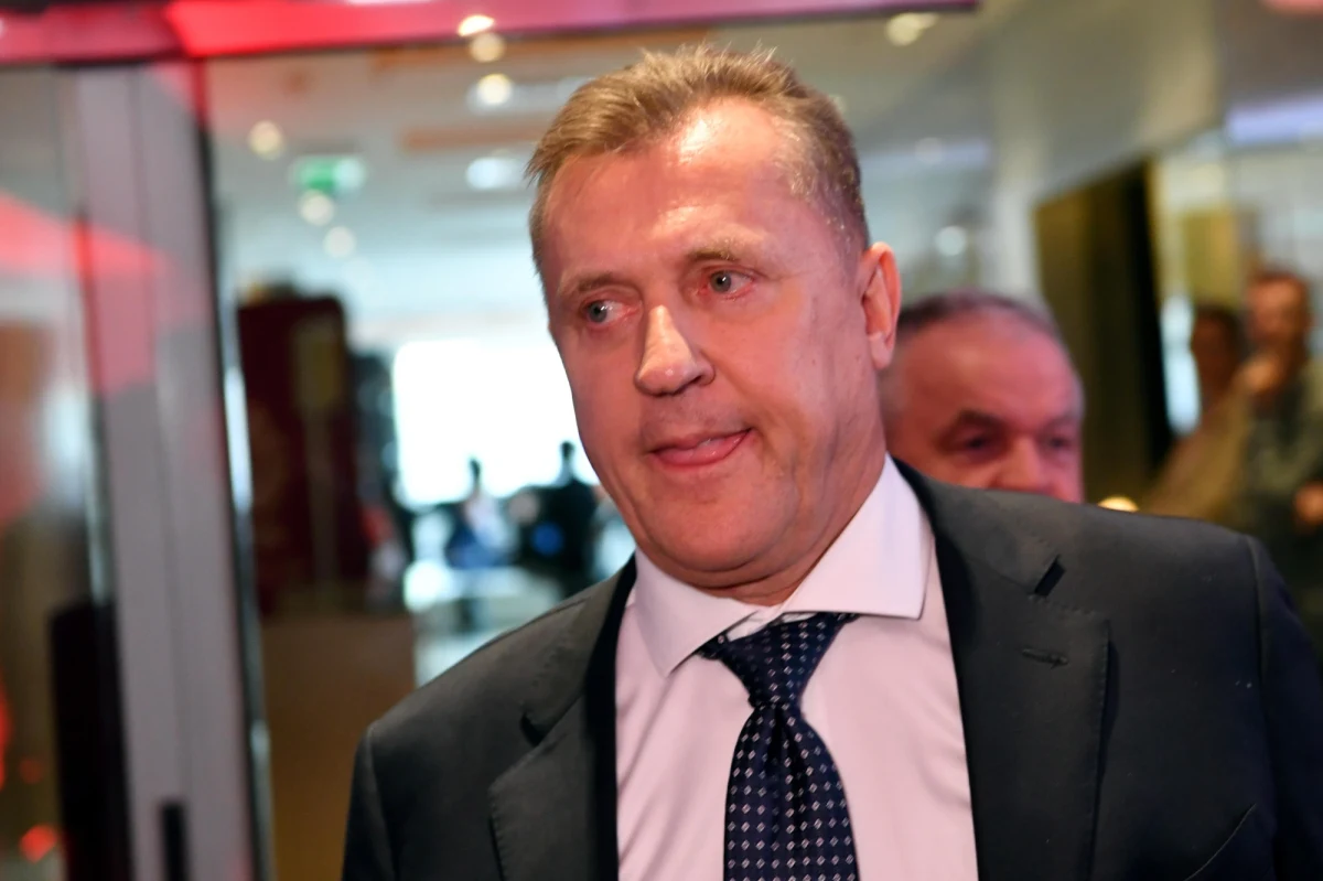 "Mielibyśmy udawać, że Rosja to nie Rosja, bo gra pod inną nazwą? To była skandaliczna propozycja" - mówi prezes PZPN Cezary Kulesza po decyzji FIFA, która chce zezwolić Rosji na grę na neutralnym terenie w barażach o mundial. Weź udział w akcji RMF FM i wyślij mail do FIFA!