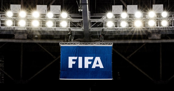 Międzynarodowa Federacja Piłkarska FIFA zawiesiła wszystkie rosyjskie drużyny narodowe i klubowe we wszystkich rozgrywkach do odwołania. Decyzja została podjęta w porozumieniu z UEFĄ.