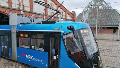 ​Ukraińcy jeżdżą za darmo pociągami Kolei Dolnośląskich i wrocławskim MPK