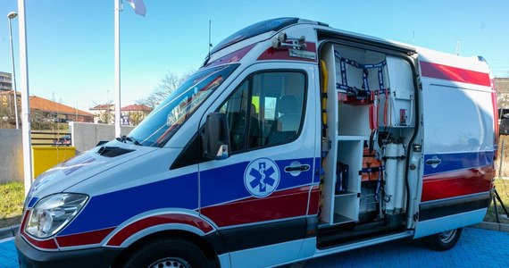 ​Ambulans pogotowia ratunkowego z pełnym wyposażeniem i zapas środków opatrunkowych trafią ze Szczecina na Ukrainę. Jedną ze swoich karetek oddała Wojewódzka Stacja Pogotowia Ratunkowego.

