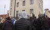 Chcą walczyć za wolność Ukrainy. Dziesiątki osób przed ambasadą w Tbilisi