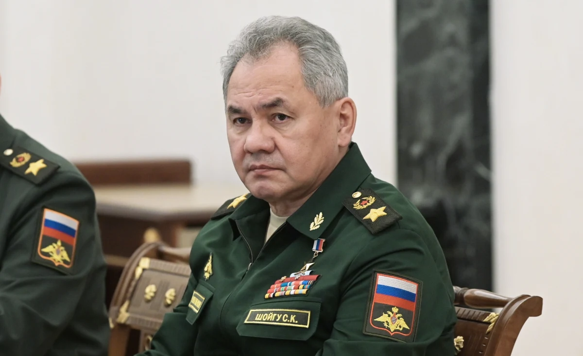 ​Rosyjska armia będzie kontynuowała specjalną operację wojskową na Ukrainie do czasu osiągnięcia swoich celów - powiedział minister obrony Rosji Siergiej Szojgu. 24 lutego Rosjanie zaatakowali Ukrainę. Prezydent Władimir Putin tłumaczył agresję chęcią "demilitaryzacji i denazyfikacji" Ukrainy.