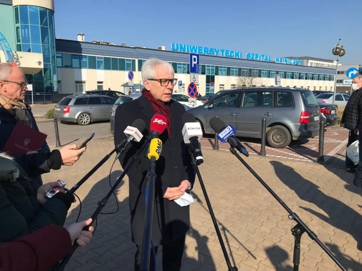 Pięć szpitali na Dolnym Śląsku zostało wyznaczonych do ewentualnej pomocy rannym w wojnie Ukraińcom. Wśród nich znalazł się Uniwersytecki Szpital Kliniczny we Wrocławiu.