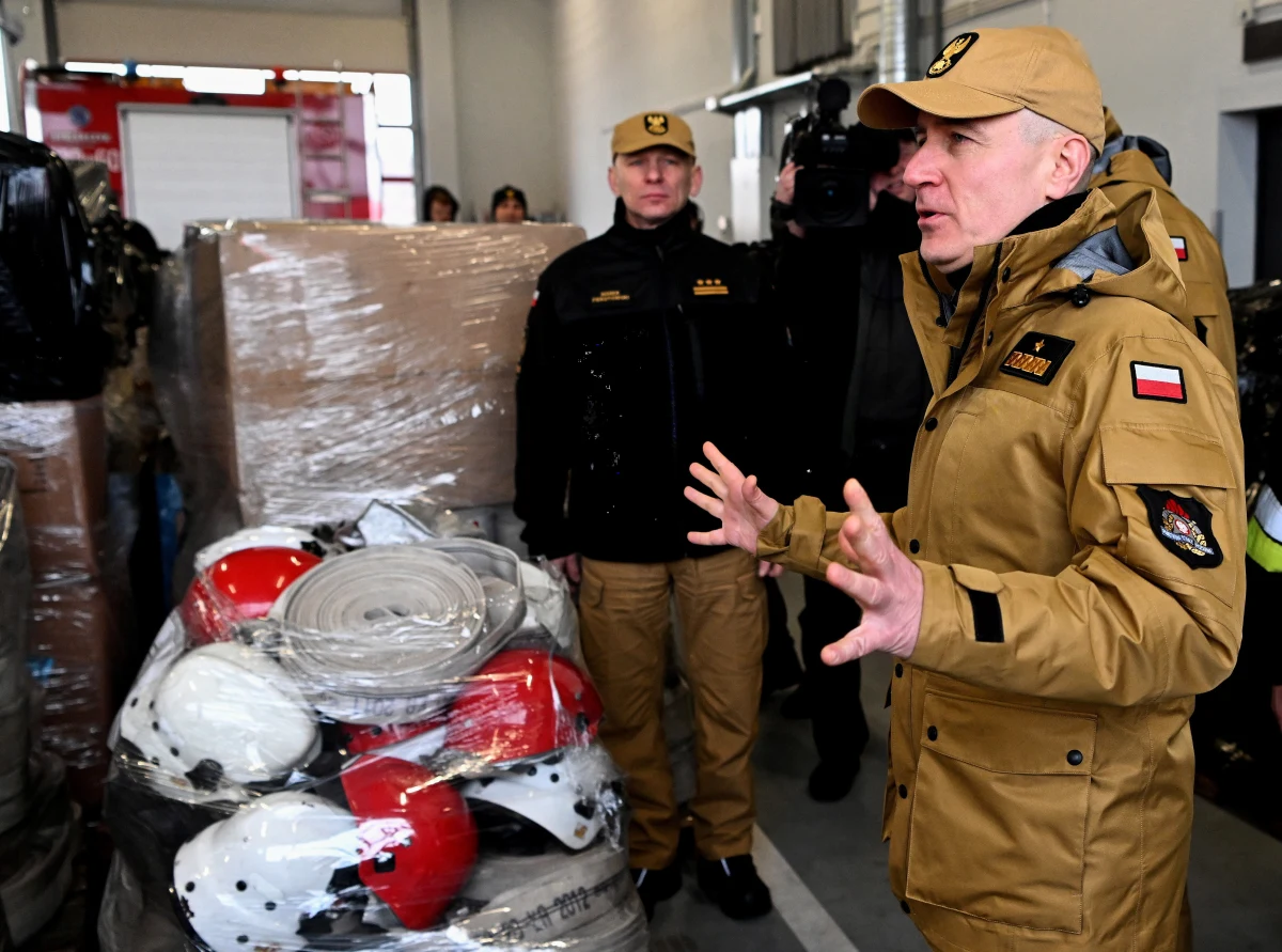Komendant główny Państwowej Straży Pożarnej nadbrygadier Andrzej Bartkowiak zaapelował dziś podczas konferencji prasowej w Rzeszowie do strażaków z całego świata o przekazywanie sprzętu swoim kolegom z Ukrainy. Polscy strażacy zapewniają koordynacje akcji.