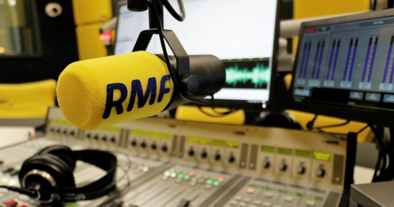 W Przemyślu Grupa RMF uruchomiła na częstotliwości 98,6 FM Radio RMF Ukraina z informacjami i poradami dla uchodźców czekających w gigantycznych kolejkach na wjazd do Polski.