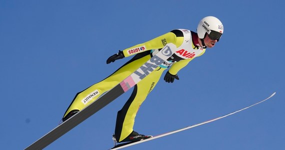 Piotr Żyła zajął ósme miejsce w zawodach Pucharu Świata w skokach narciarskich w Lillehammer. Zwyciężył Austriak Stefan Kraft, a drugie miejsce zajął prowadzący w klasyfikacji generalnej cyklu Japończyk Ryoyu Kobayashi. Trzeci był Niemiec Karl Geiger.