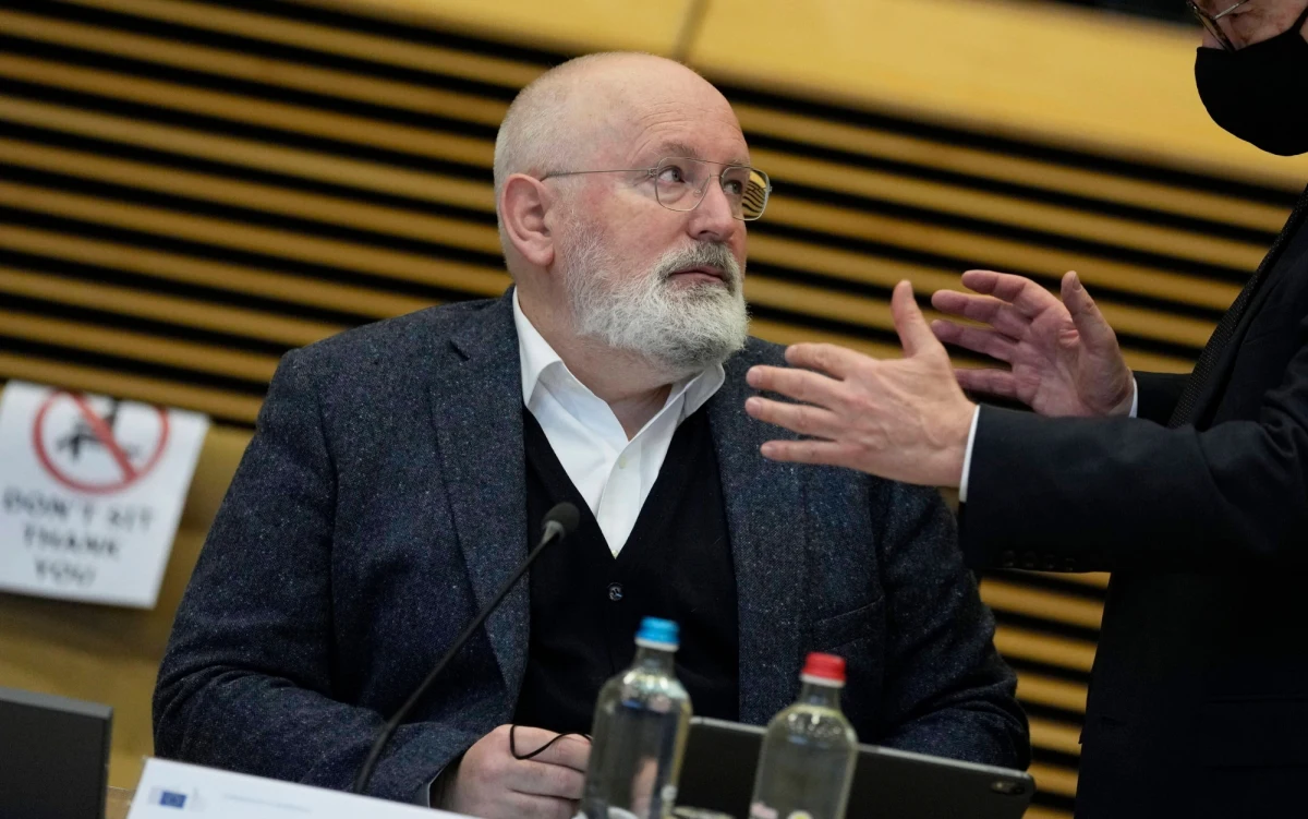 Kraje planujące spalanie węgla jako alternatywy dla rosyjskiego gazu, mogą to robić zgodnie z celami klimatycznymi UE - powiedział w czwartek odpowiedzialny za Zielony Ład w UE Frans Timmermans w programie BBC Radio 4 Today.