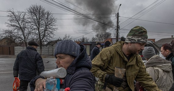 Rosyjskie wojska weszły do Mikołajowa, miasta położonego na południu Ukrainy nad Morzem Czarnym. Trwają walki - informują władze lokalne. Doniesieniom tym zaprzecza doradca prezydenta Ukrainy.  