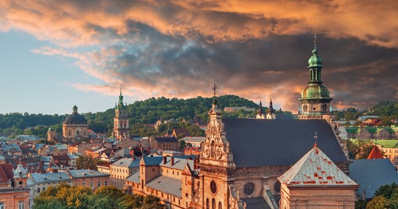 W Szczecinie w sobotę odbędzie się zbiórka rzeczy, które posłużą do zabezpieczenia zabytków we Lwowie. Potrzebne są: gaśnice proszkowe i pianowe, koce i tkaniny niepalne do zabezpieczenia elementów drewnianych oraz wełna mineralna.

