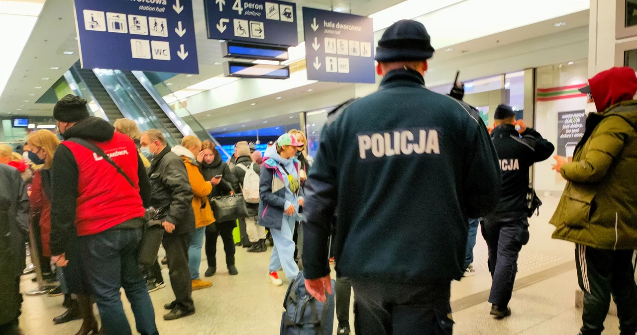 Policja na dworcu Kraków Główny