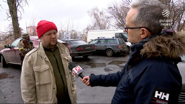 Do ukraińskiej Winnicy zjeżdżają transporty z lekami. Część pojedzie na front, część zostanie w mieście na wypadek bombardowań. Żołnierze obrony terytorialnej i wojskowi medycy pomagają w budowaniu szpitali polowych. Szkolenia przeprowadzają m.in. wolontariusze z Czech. Wszyscy są gotowi do działania.

Materiał dla "Wydarzeń" przygotował Marek Sygacz.