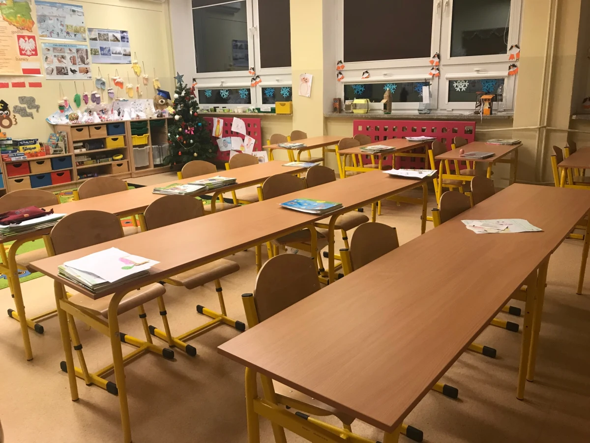 Dzieci obywateli Ukrainy, którzy przybyli do stolicy Wielkopolski w wyniku wojny, mogą liczyć na opiekę w poznańskich szkołach i przedszkolach. Dzieci uchodźców będą mogły także wziąć udział w rekrutacji do przedszkoli na nowy rok szkolny 2022/2023, która rozpocznie się w Poznaniu 14 marca.