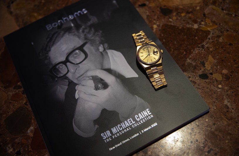 Osobiste rzeczy, które słynny aktor wystawił na aukcję, przyniosły dochód w wysokości ok. 1,1 miliona dolarów. Najcenniejszy okazał się zegarek marki Rolex. Wylicytowano go za 166 500 dol., czyli ok. 746 tys. zł.