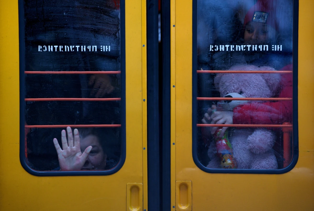 Około 150 uchodźców przyjechało w niedzielę pociągiem z Przemyśla do Gdyni. Większość z nich trafiła do mieszkań prywatnych, pozostali zostali przewiezieni do ośrodka wypoczynkowego.