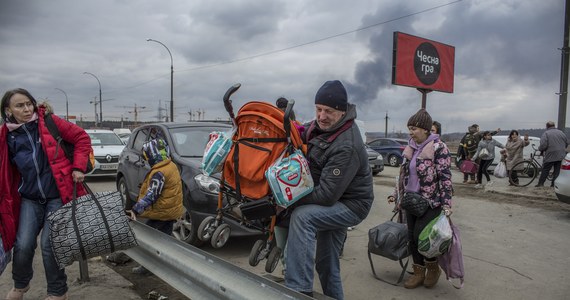 Rosyjskie wojska utworzą korytarze humanitarne w kilku ukraińskich miastach. Ma to nastąpić o godzinie 8:00 czasu polskiego. Tak twierdzi agencja Interfax powołując się na ministra obrony Rosji. 