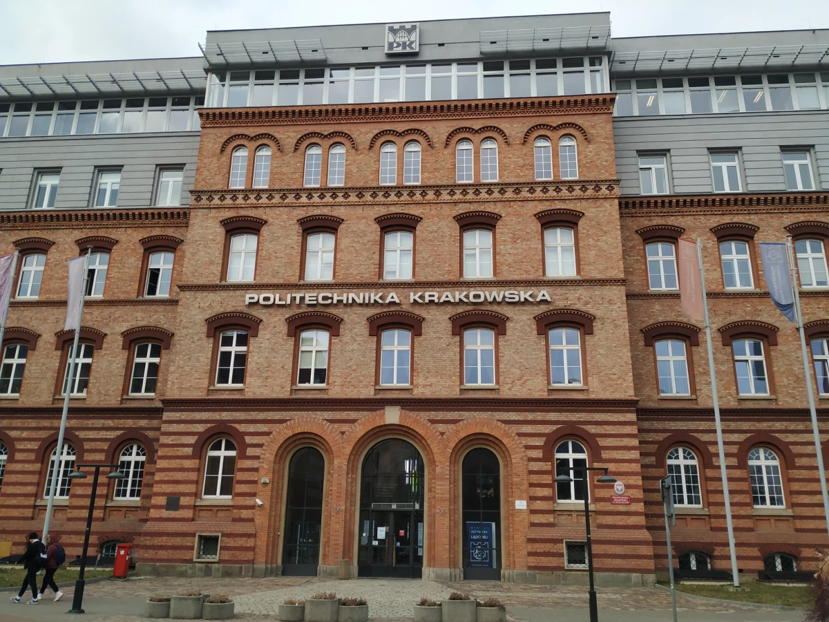 Wydział Inżynierii Lądowej Politechniki Krakowskiej proponuje program, który miałby ułatwić studentom z Ukrainy podjęcie nauki w dziedzinach kluczowych dla przyszłej odbudowy kraju: budownictwie i transporcie. Językiem wykładowym na zajęciach będzie język ukraiński, a liczba miejsc będzie zależna od ustaleń z ministerstwem. O szczegółach mówi RMF FM dziekan WIL prof. Andrzej Szarata. 
