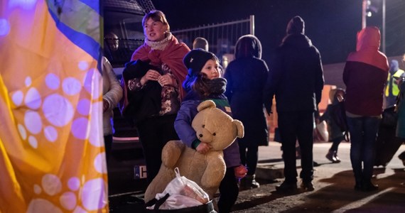 Rosjanie nie pozwalają mieszkańcom podkijowskiej Buczy wychodzić z mieszkań, ostrzeliwują ulice - powiedział mer miasta Anatolij Fedoruk, cytowany przez portal Ukraińska Prawda.