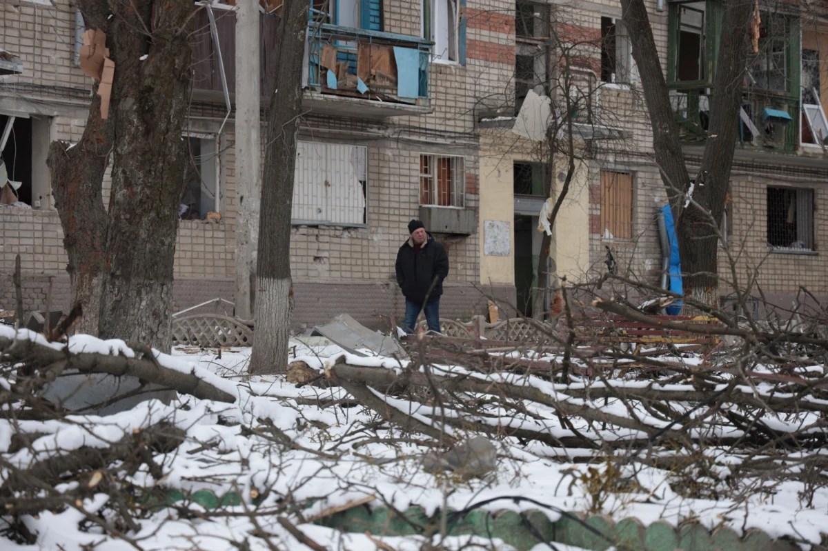 Obecnie najtrudniejsza sytuacja humanitarna na Ukrainie jest w rejonie buczańskim w obwodzie kijowskim - podają ukraińskie służby ds. sytuacji nadzwyczajnych. W miejscowościach okupowanych przez Rosję jej żołnierze dokonują zabójstw i gwałtów, kradną.