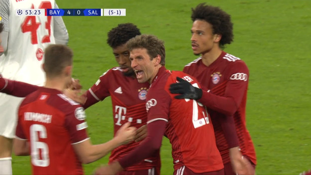 W 54 minucie meczu na po potężnym strzale w prawy róg bramki na listę strzelców wpisuje się Thomas Müller i podwyższa wynik spotkania na 5-0. 

Bayern Monachium - FC Salzburg

składy:

Bayern Monachium - RB Salzburg. Składy na mecz:
Bayern Monachium: Neuer - Pavard, Suele, Hernandez - Gnabry, Kimmich, Musiala, Coman - Mueller, Sane - Lewandowski.

RB Salzburg: Koehn - Kristensen, Solet, Woeber, Ulmer - Camara, Capaldo, Seiwald, Aaronson - Adeyemi, Adamu.
