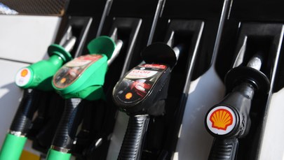 Koncern Shell rezygnuje z rosyjskiej ropy i gazu. W Rosji zakaz sprzedaży dewiz 
