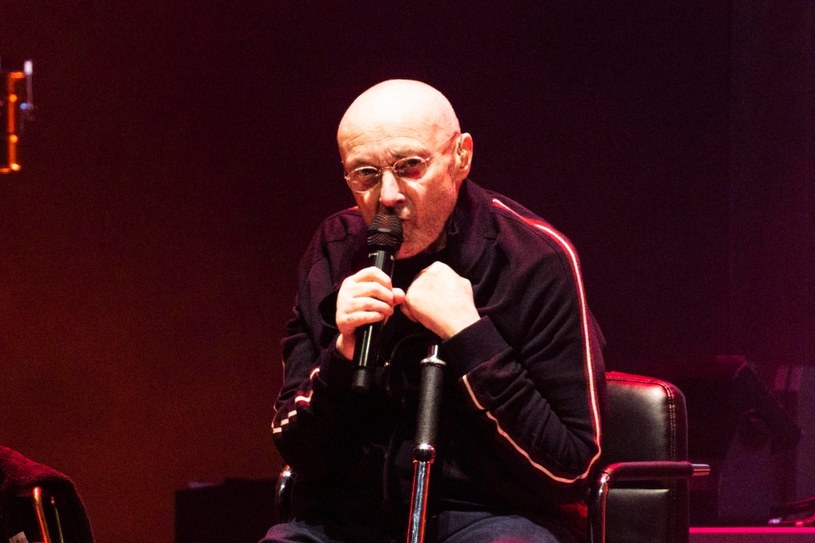 Przy nazwie trasy Genesis w końcu można usunąć pytajnik. "The Last Domino? Tour" zakończyło się spektakularnym koncertem w Londynie, podczas którego schorowany Phil Collins obwieścił koniec Genesis.
