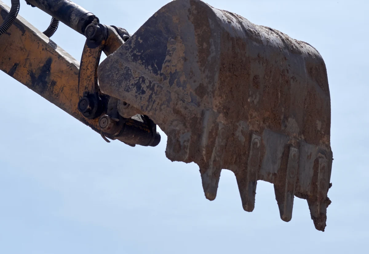 Na cmentarzu komunalnym w Koszalinie zniszczono pomnik Zwycięskiej Armii Radzieckiej. Do powalenia pomnika posłużył ciężki sprzęt.