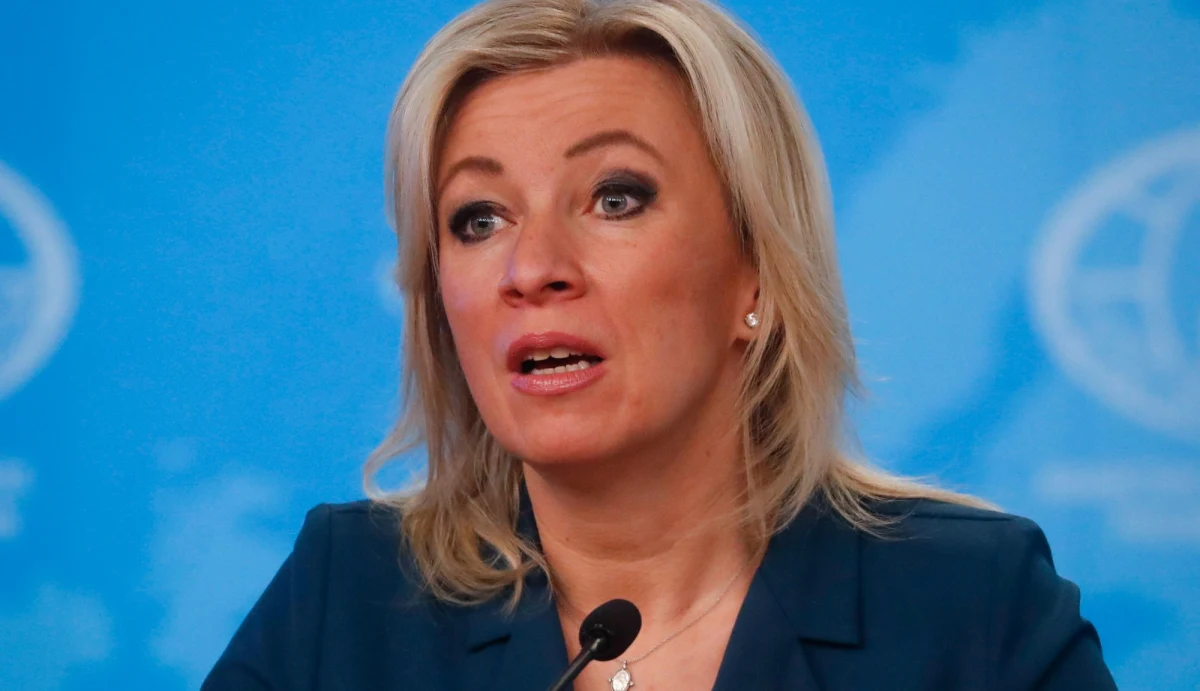 ​Do zadań "operacji specjalnej" na Ukrainie nie należy obalenie rządu w tym kraju - powiedziała rzeczniczka rosyjskiego MSZ Maria Zacharowa. Przypomnijmy, że na samym początku rosyjskiej inwazji prezydent Władimir Putin wzywał Ukraińców do przeprowadzenia zamachu stanu.