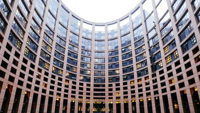 PE za szybkim uruchomieniem mechanizmu warunkowości w budżecie UE
