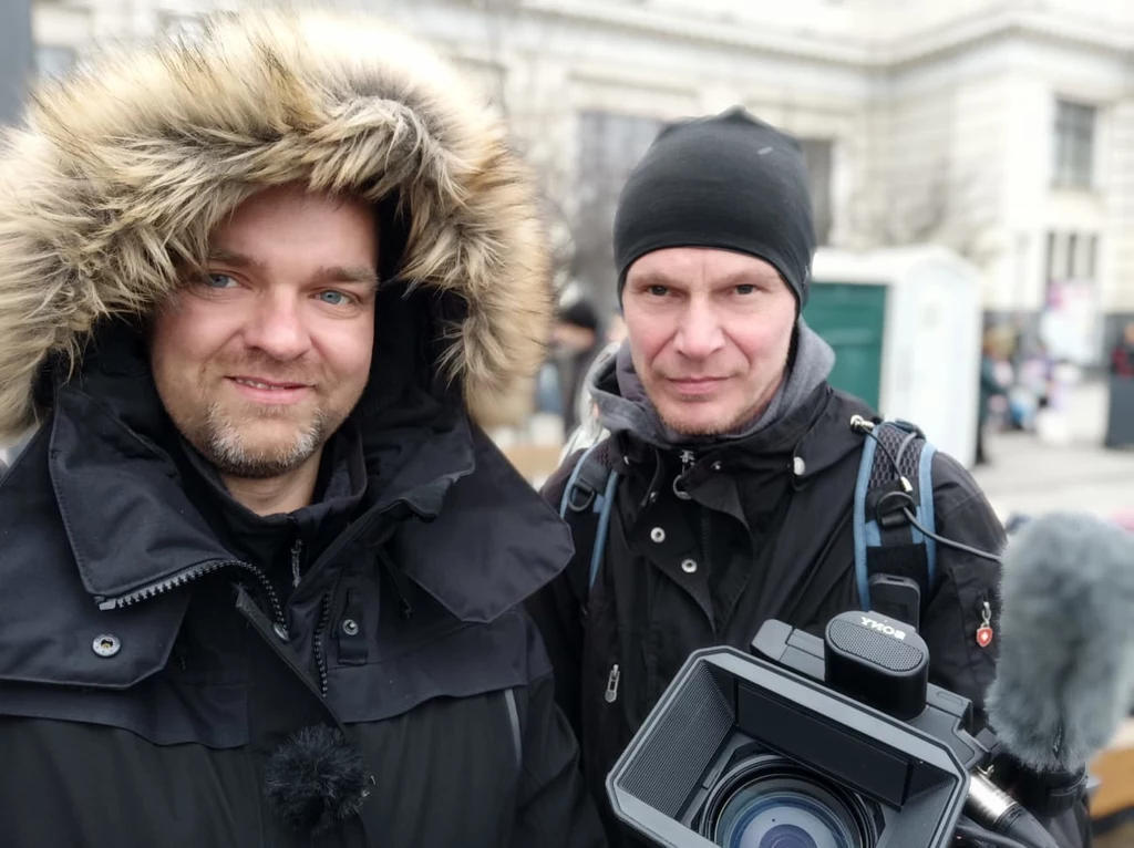 Reporter Andrzej Wyrwiński i operator Tomasz Saliński 