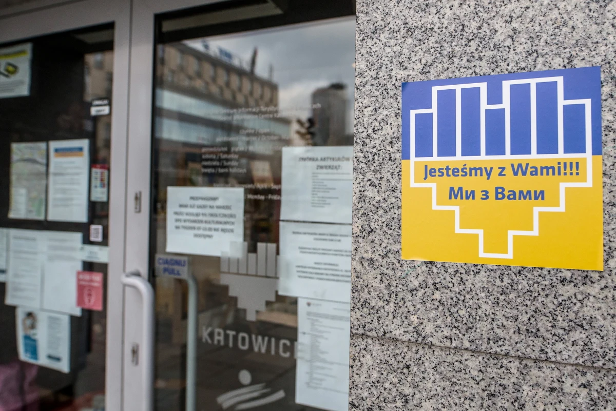 Górnik Zabrze spieszy z pomocą uchodźcom z Ukrainy. Klub piłkarskiej Ekstraklasy wprowadził wirtualne bilety, które nie są wejściówkami na mecze, lecz umożliwiają zgromadzenie środków na pomoc uchodźcom.