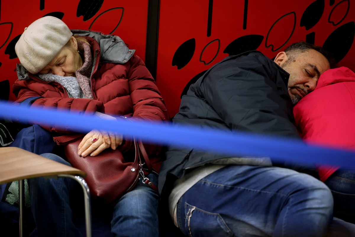 Ponad 56 tys. osób przekroczyło w środę granicę z Ukrainy do Polski przez przejścia graniczne w woj. lubelskim. Odprawy na przejściach odbywają się na bieżąco.