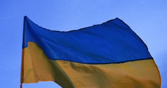 Prezydent Ukrainy Wołodymyr Zełenski podpisał ustawę zezwalającą na przejmowanie w kraju mienia i aktywów należących do państwa rosyjskiego i obywateli Rosji. Poinformowała o tym Rada Najwyższa (parlament) Ukrainy.