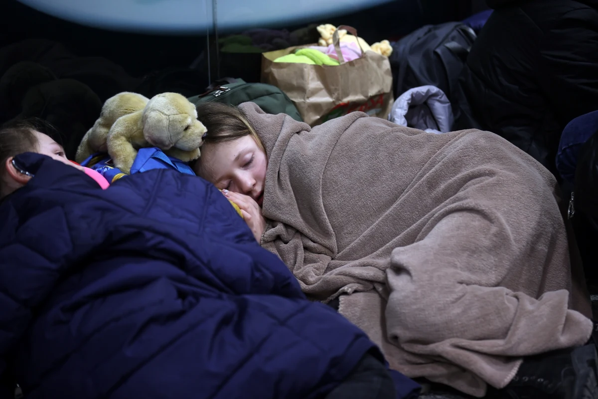 Warszawa i Kraków nie mogą przyjąć więcej uchodźców. Przedstawiciel rządu zapowiadają jednak, że nie będzie przymusowej relokacji - pisze "Rzeczpospolita".