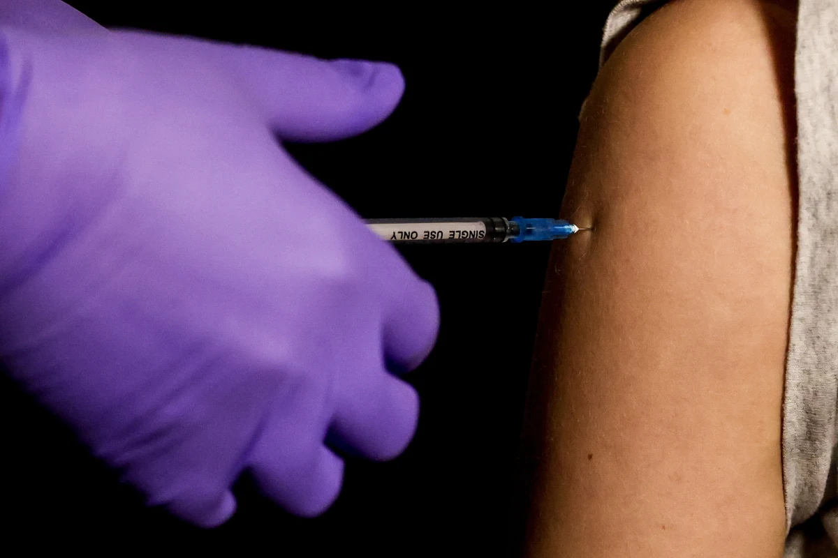 Według badań naukowców, w ciągu dwóch lat pandemii z powodu koronawirusa zmarło ponad 18 milionów ludzi - trzy razy więcej niż mówią oficjalne dane.