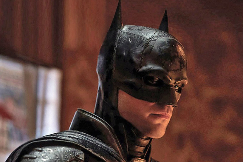 Pokaz filmu "Batman" w jednym z teksańskich kin został przerwany z powodu latającego po sali nietoperza. Okazało się, że był to żart jednego z widzów.
