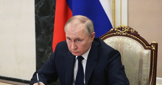 Władimir Putin poprosił rosyjską radę bezpieczeństwa o pomoc w wysłaniu ochotników do walki na Ukrainie. Rosyjski przywódca powiedział, że ci, którzy sami chcą włączyć się do walki, powinni mieć do tego prawo.