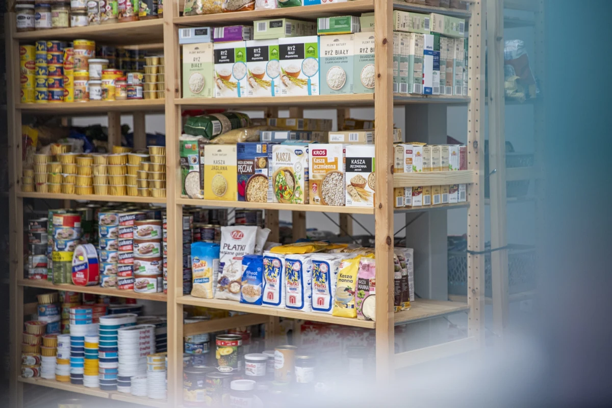 Po Katowicach i Rybniku specjalne punkty, w których każdy przyjeżdżający z Ukrainy może znaleźć najpotrzebniejsze rzeczy ruszyły w Chorzowie i Tychach. Punkt w Chorzowie działa w Centrum Integracji Międzypokoleniowej, zaś w Tychach w halach targowych. 